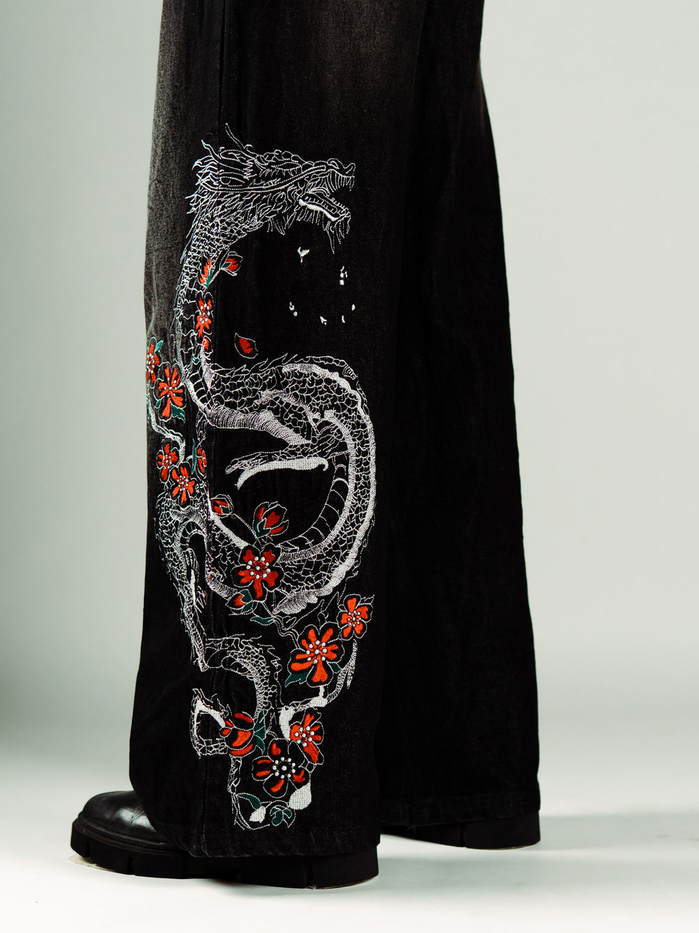 SERPENT EMBROIDERY